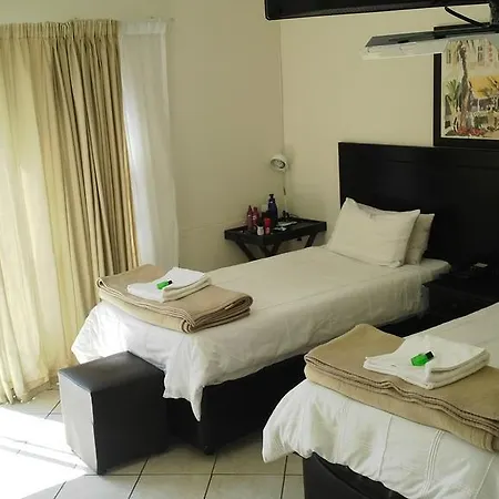 Elizabeth Lodge Boksburg Exterior photo